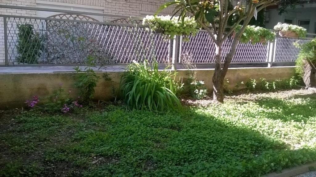 Vonkajšia záhrada v ubytovaní Apartman Renata