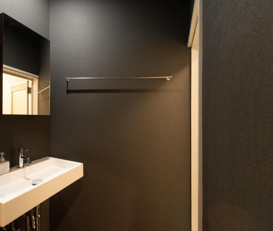 Kagura White Horse Inn - Quarto Triplo Renovado Com Chuveiro Privado E WC