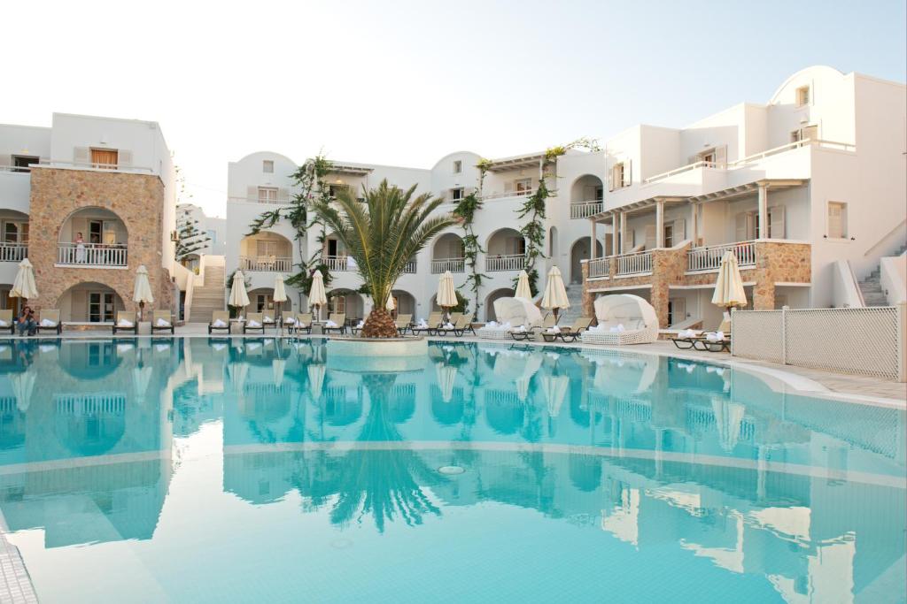 
Het zwembad bij of vlak bij Aegean Plaza Hotel
