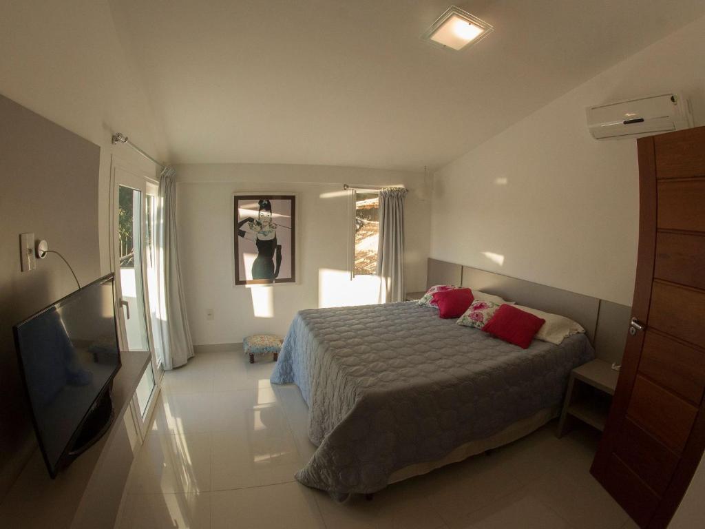  Mansão Luxuosa com Sete Quartos à Poucos Metros da Praia de Geribá