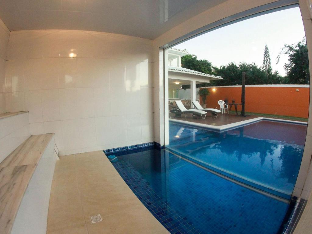  Mansão Luxuosa com Sete Quartos à Poucos Metros da Praia de Geribá
