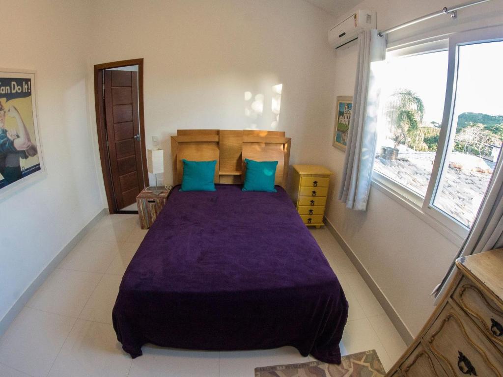  Mansão Luxuosa com Sete Quartos à Poucos Metros da Praia de Geribá
