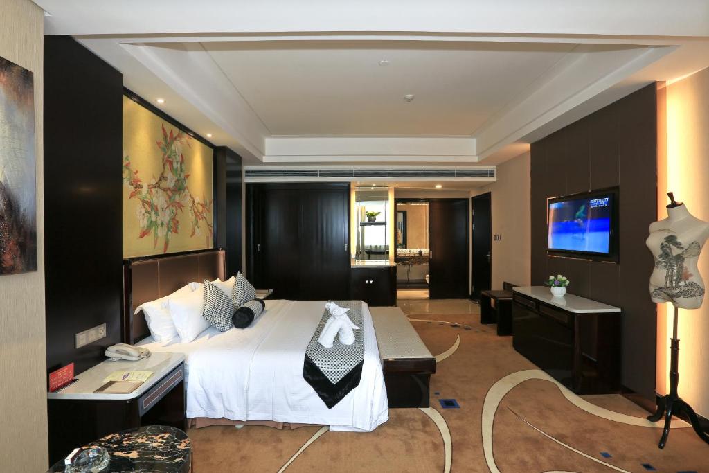 Taoyuan Holiday Hotel Xi An China Booking Com