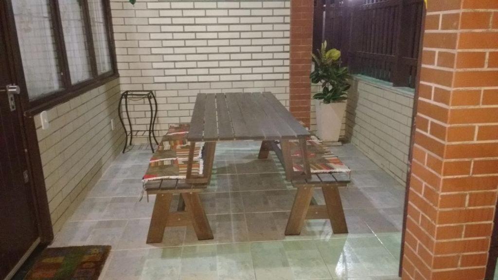  Excelente casa a 40 metros da Praia e 100 m do Shopping Peró ! Wi-fi + SKY TV