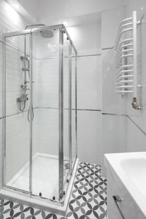 رزرو هتل و هاستل، Native Apartments Starowiślna 33A Deluxe, آژانس هواپیمایی آسمان سپید