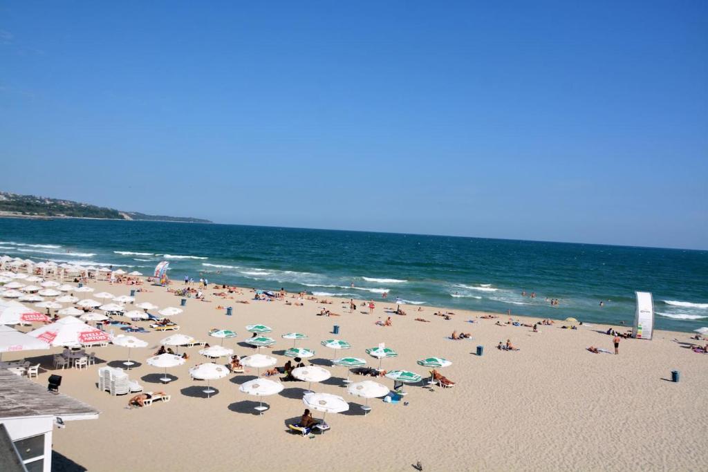 Unbeatable Location - New Lux Apartment Varna beach by Flat Mаnager - Appartement D'une Chambre