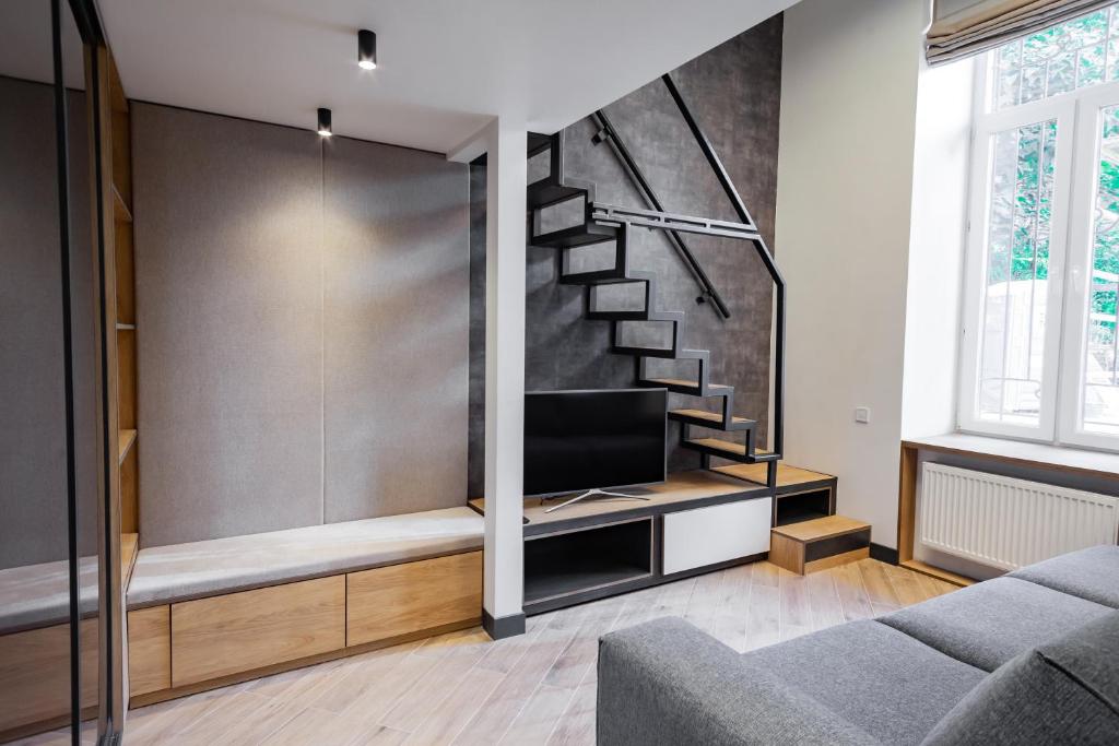 Duke Apartments - Duplex Family Apartment