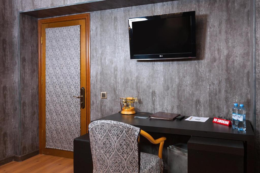 Bogorodsk Ekotel - Suite Junior Avec Salle De Bain Et Lit Rond