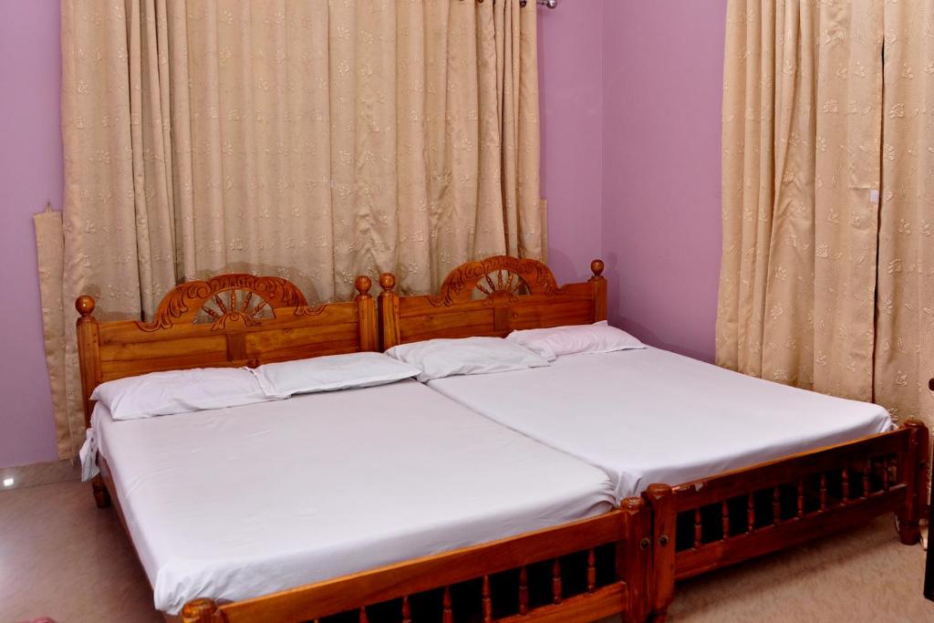 Krishnendu Homestay outer ring road north nada guruvayur - Habitación De Lujo Cuádruple