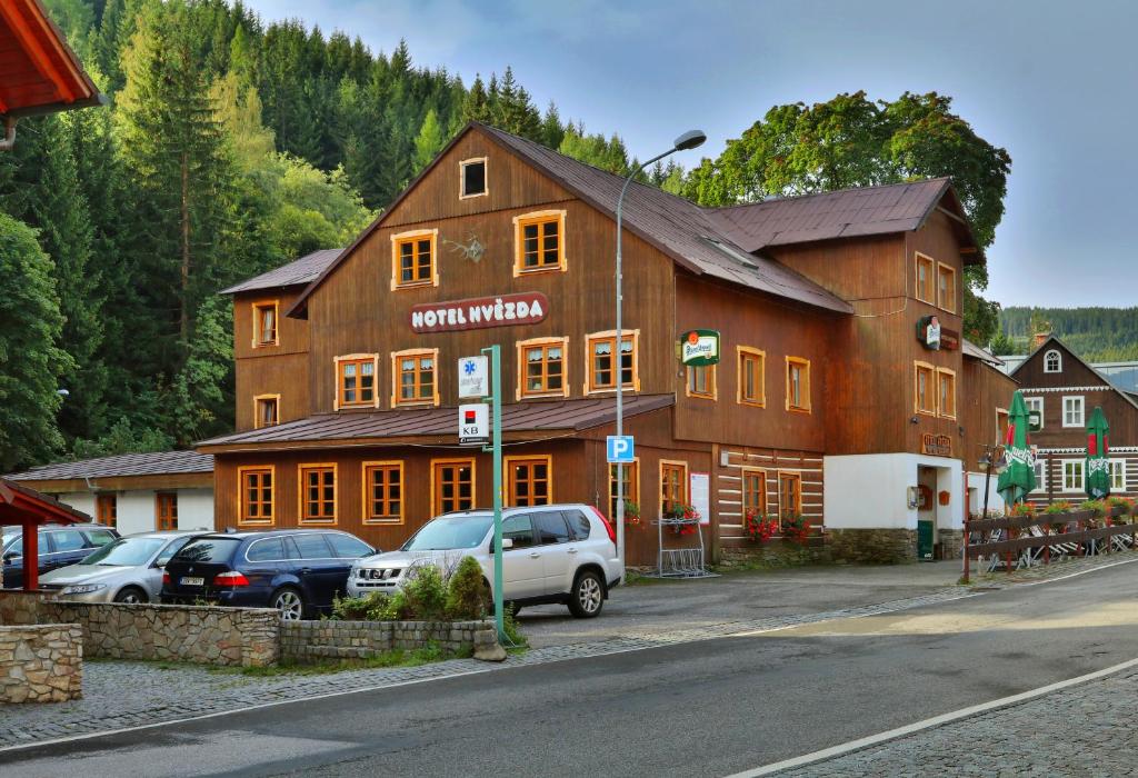 Budova, kde se hotel nachází