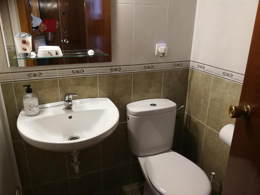 Łazienka w obiekcie Benalmadena ,apartamento-Estudio primera Línea de Playa