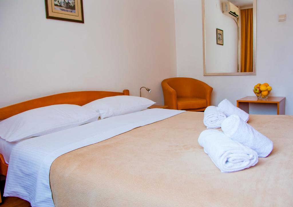 
Double Room with Free Parking
