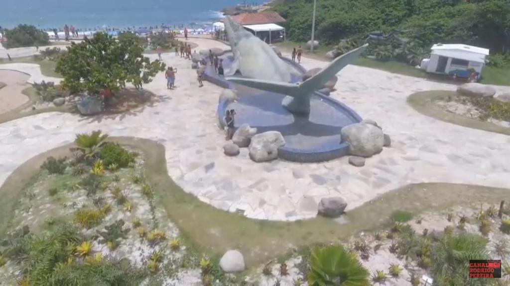  Apto térreo com área privativa !