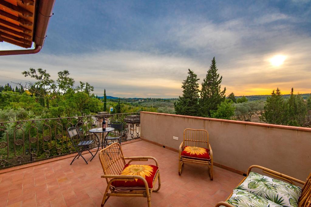 Balkón alebo terasa v ubytovaní Agriturismo Villa Ulivello in Chianti