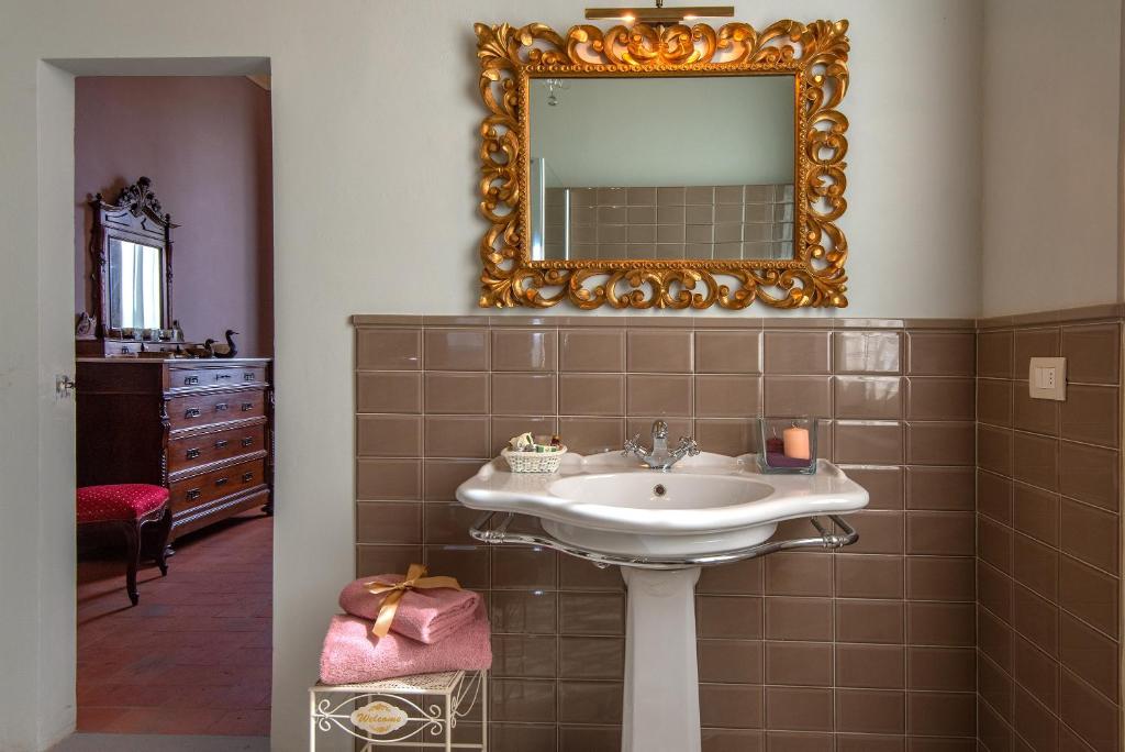 Kúpeľňa v ubytovaní Agriturismo Villa Ulivello in Chianti