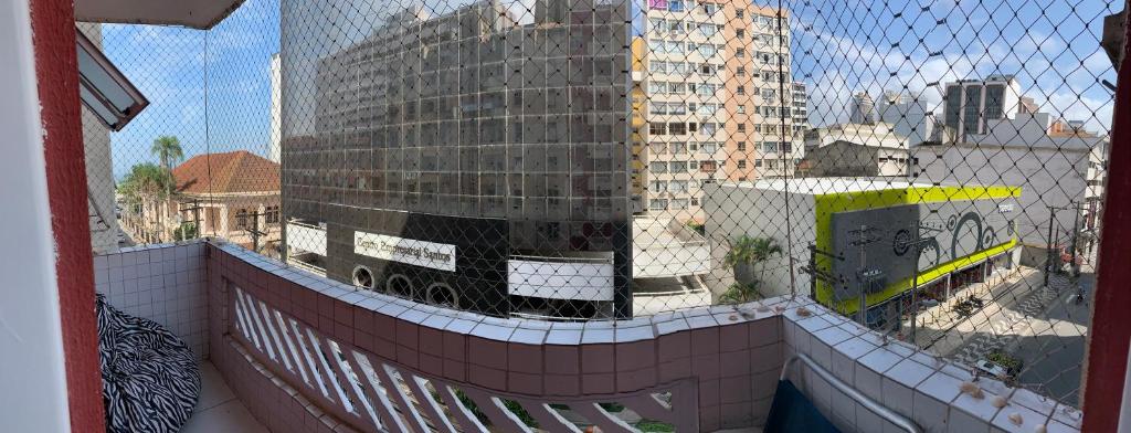  Apartamento vento e mar 2 quartos na quadra da praia