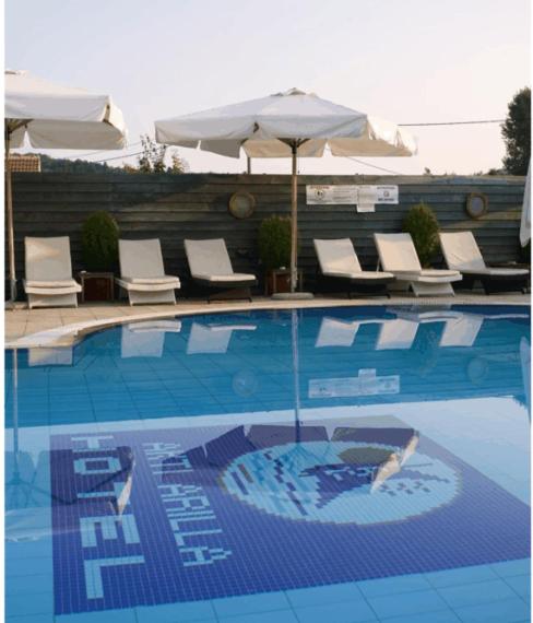 Bazén v ubytování Hotel Akti Arilla nebo v jeho okolí