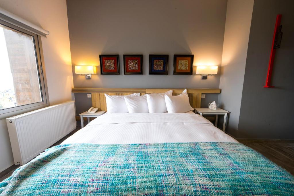 Urban Faqra Hotel - Double Room