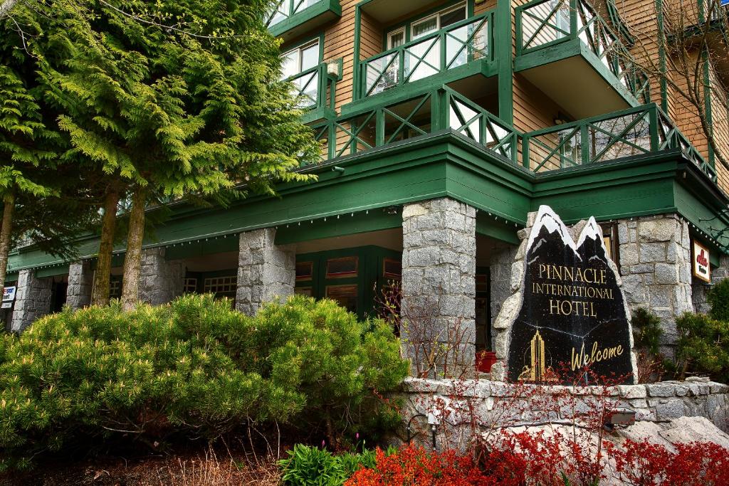 Zahrada ubytování Pinnacle Hotel Whistler