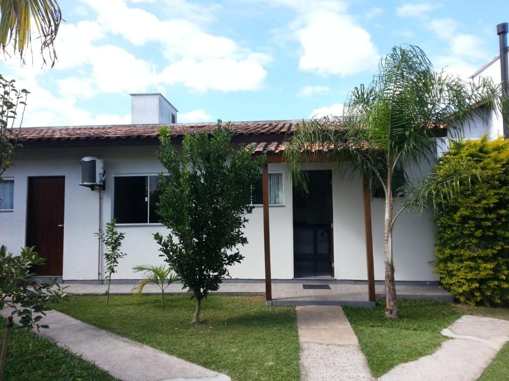  Casa Canarinho - Praia do Campeche