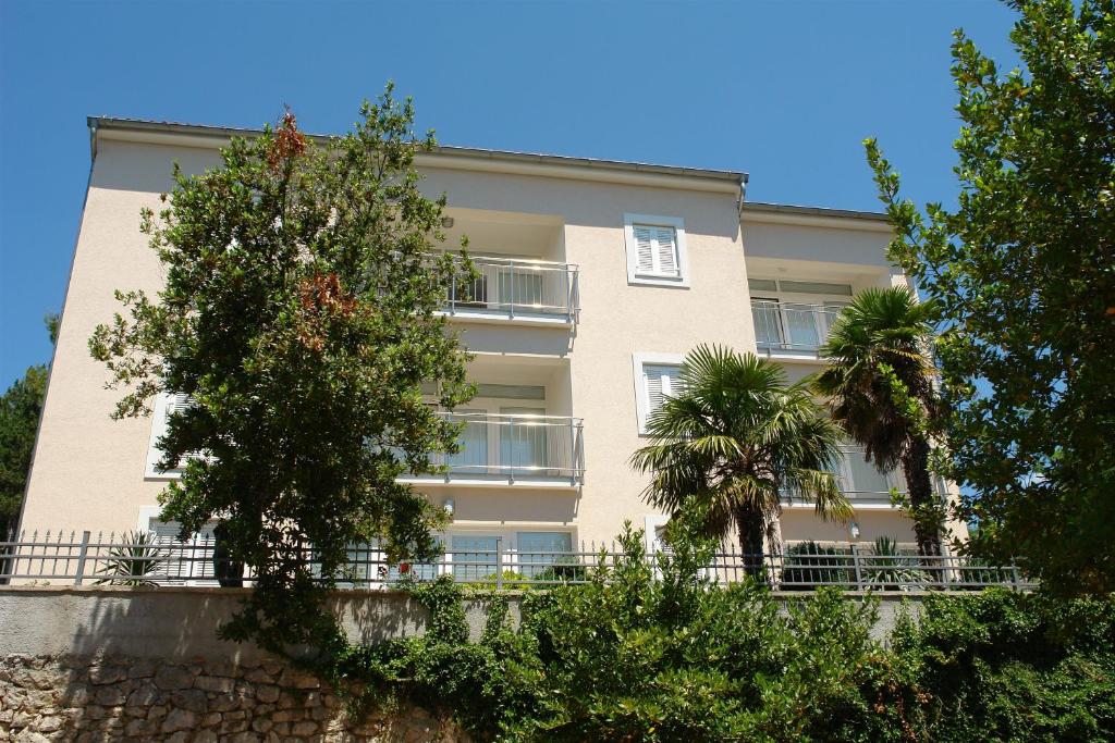 Budova, kde se apartmán nachází