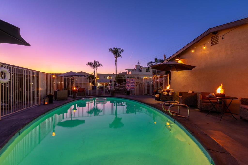 Shell Beach Inn photo