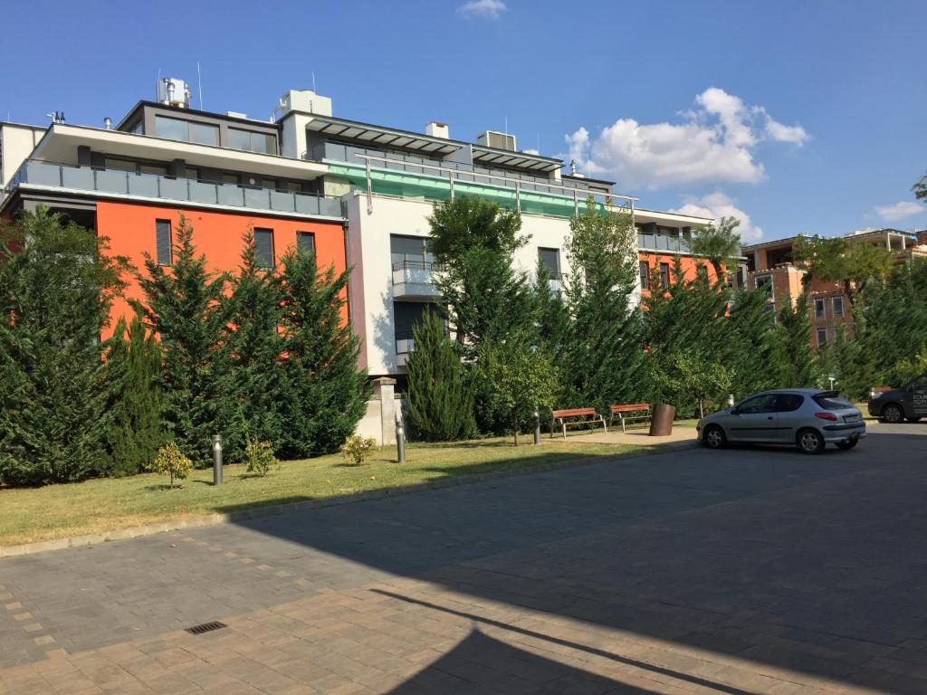 Budova, v ktorej sa apartmán nachádza