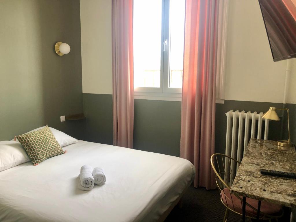 Hotel Saint Louis - Camera Doppia Accogliente