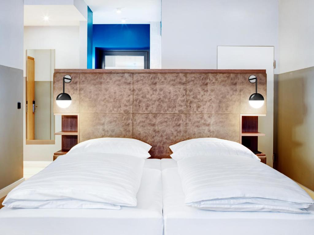 STAGE 12 Hotel by Penz - 16