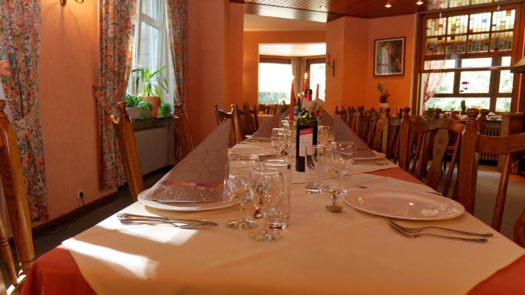 Restaurace v ubytování Hostellerie de la Vallée