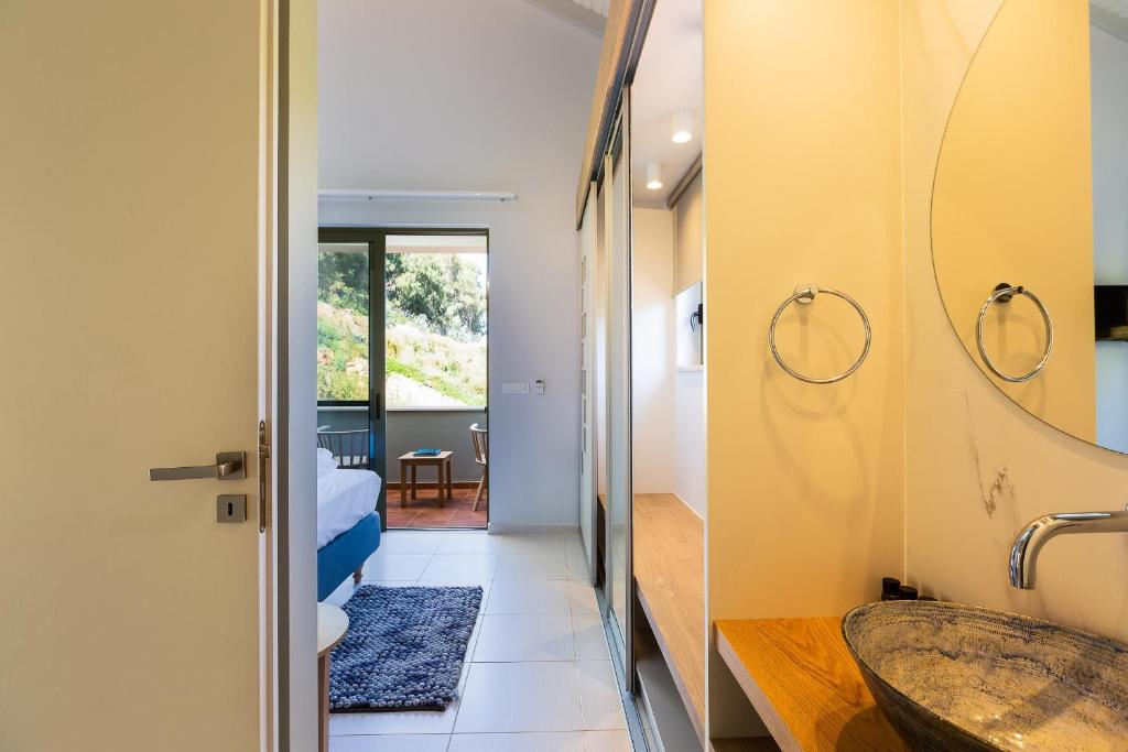 Kúpeľňa v ubytovaní Physis Villas Chania