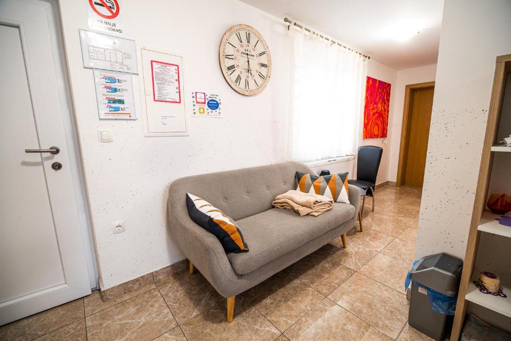 Posezení v ubytování Rooms at Trimček