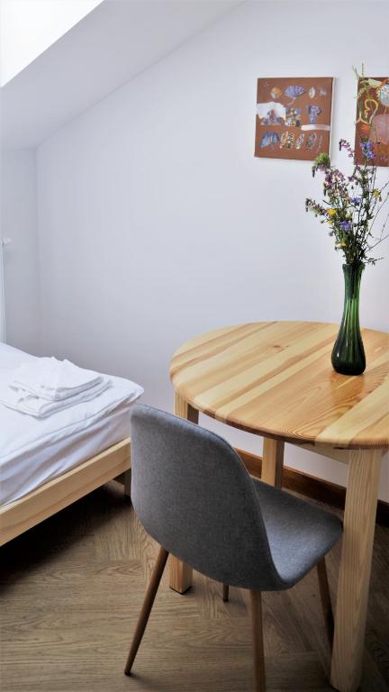 Łóżko lub łóżka w pokoju w obiekcie ArtRooms Pokoje Gościnne
