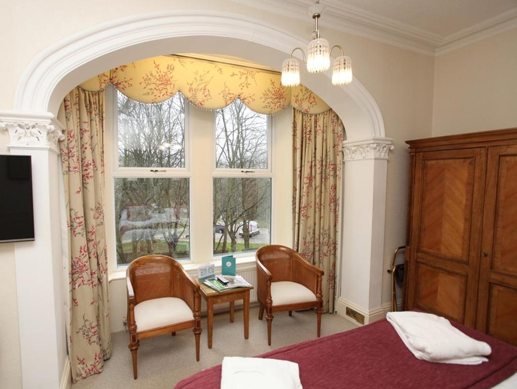 Ascot House - Resim 15