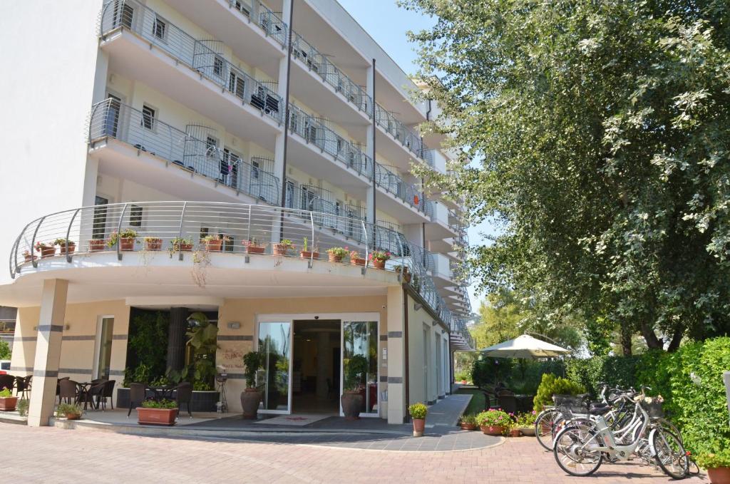 Budova, kde se hotel nachází