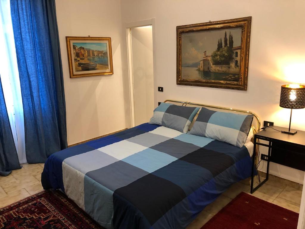 Postel nebo postele na pokoji v ubytování lungomare portoturistico