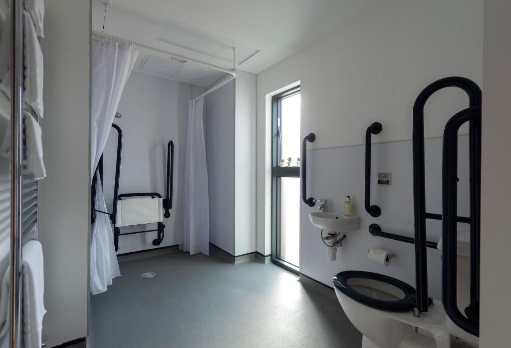 Koupelna v ubytování Apartrooms Aberdeen