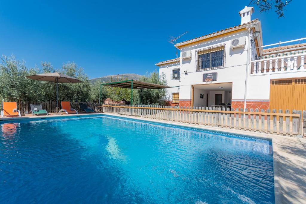 สระว่ายน้ำที่อยู่ใกล้ ๆ หรือใน La Grana de Carcabuey, house low cost