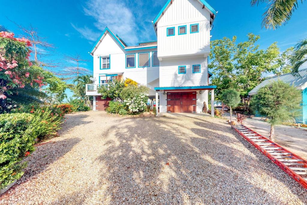 Edie Beach - Villa