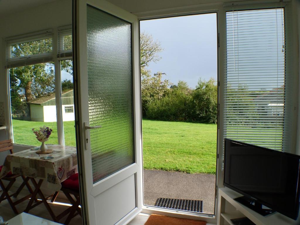 Zahrada ubytování Chalet for two - Dartmouth