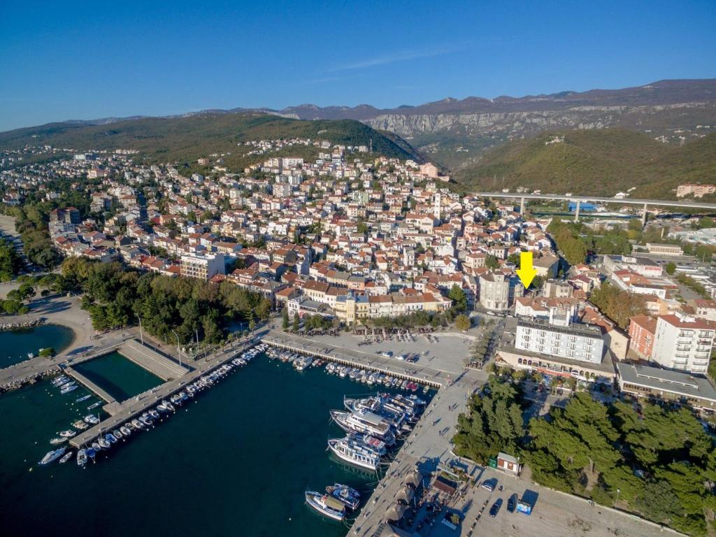 Apartment LORENA 3 CENTAR, Crikvenica Updated 2023 Prices