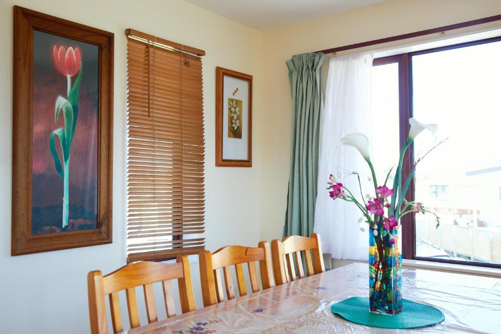 Coastal Spacious Mountain Views - Resim 7