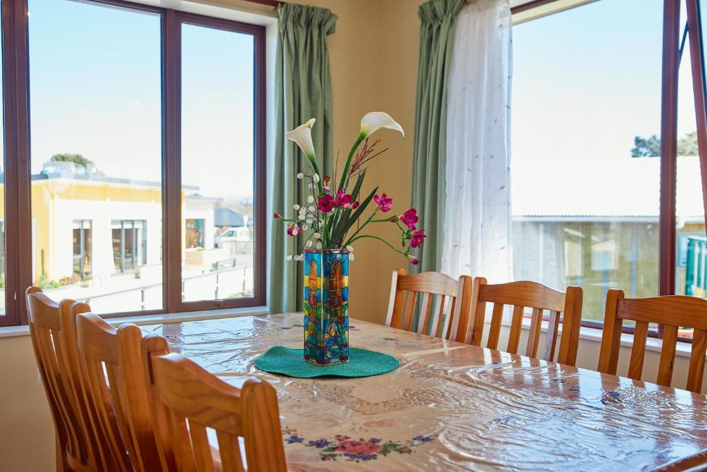 Coastal Spacious Mountain Views - Resim 4