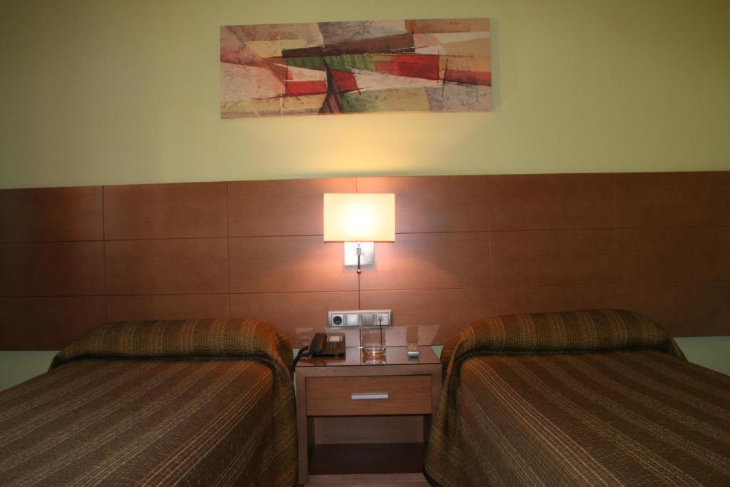 Hotel 4C Puerta Europa - Resim 10