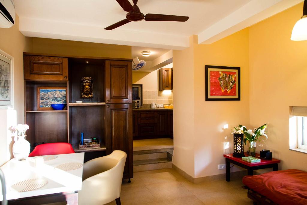 Serendipity House Goa - Huisje Met Uitzicht Op Het Zwembad