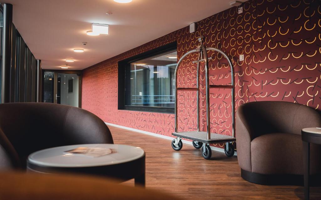 Posezení v ubytování Pflegehotel Sutz-Lattrigen