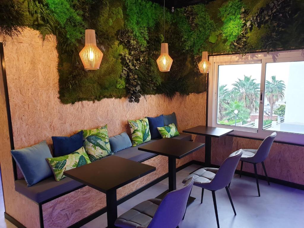 Posezení v ubytování MB Hostels Premium ECO - Adults Recommended