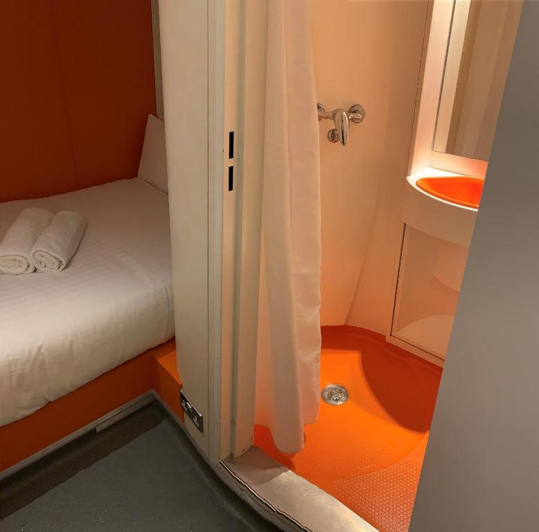 easyHotel South Kensington - Resim 21