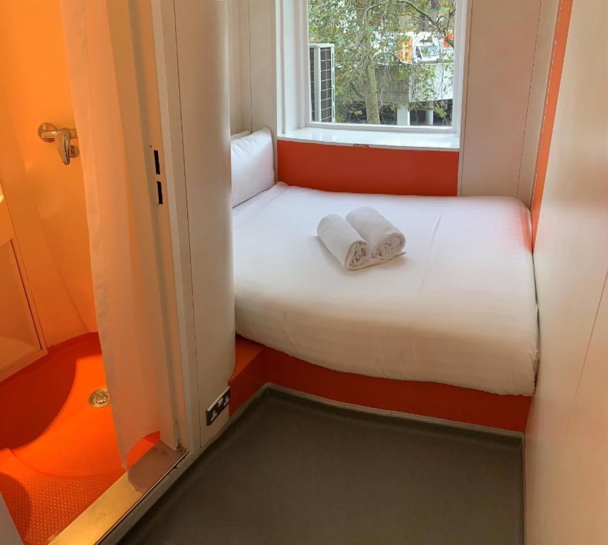 easyHotel South Kensington - Resim 16