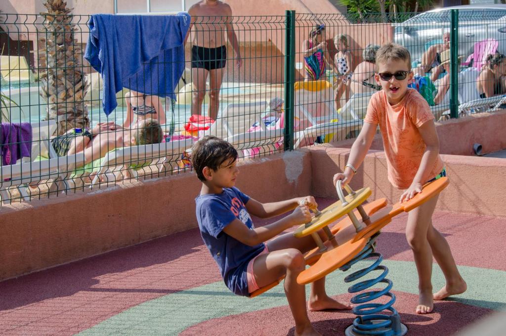 Hosté ubytování Camping Clau Mar Jo